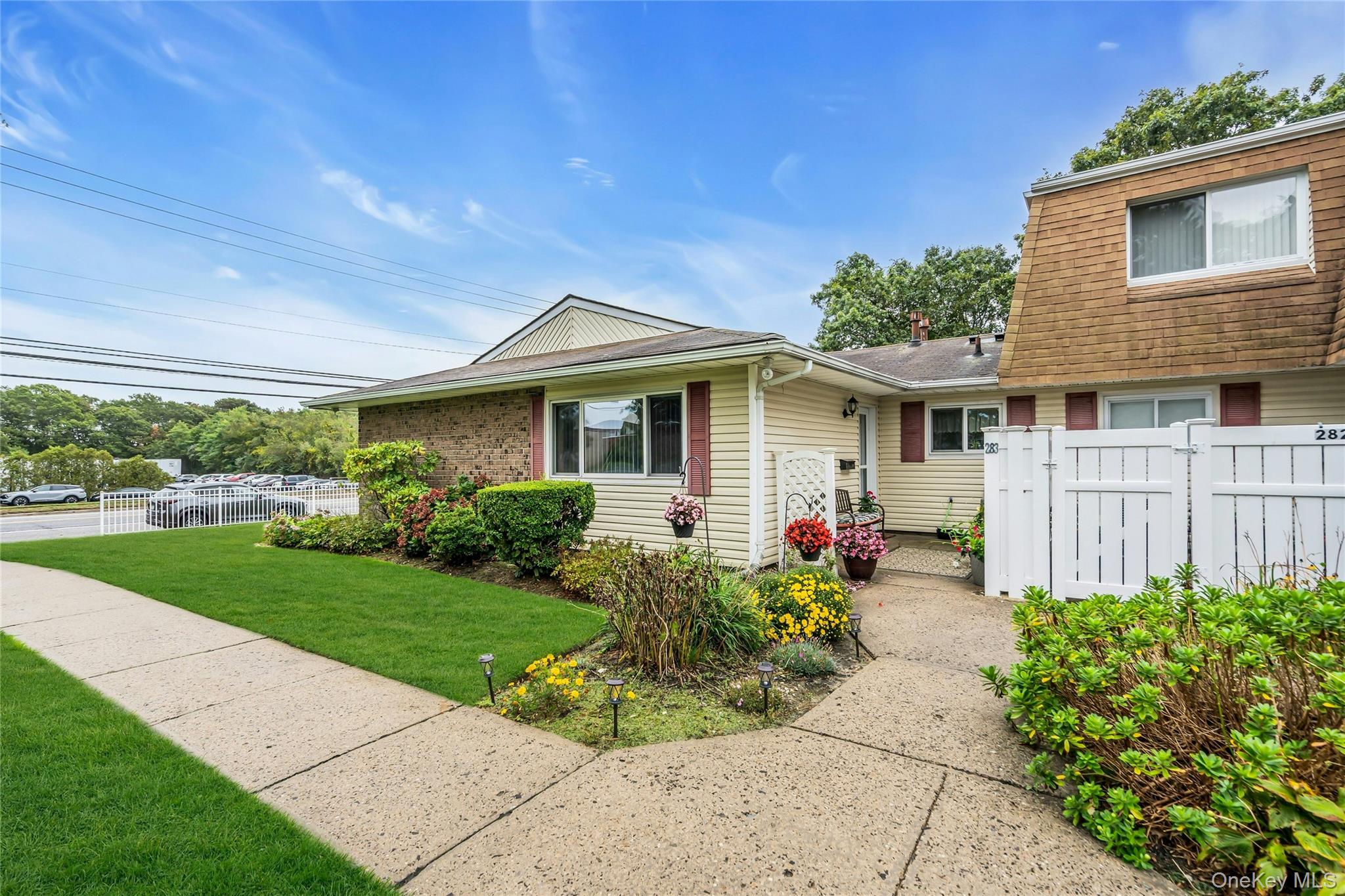 #2 photo, 283 Storm Drive, Holtsville , NY 11742