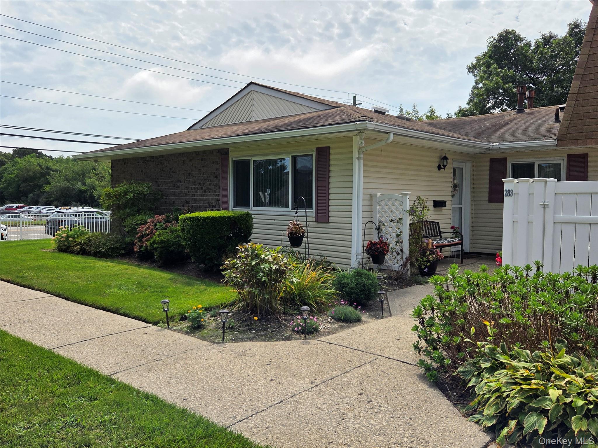 #3 photo, 283 Storm Drive, Holtsville , NY 11742