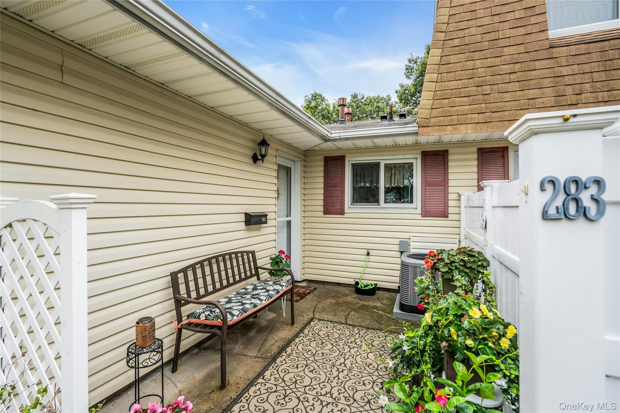 #5 photo, 283 Storm Drive, Holtsville , NY 11742