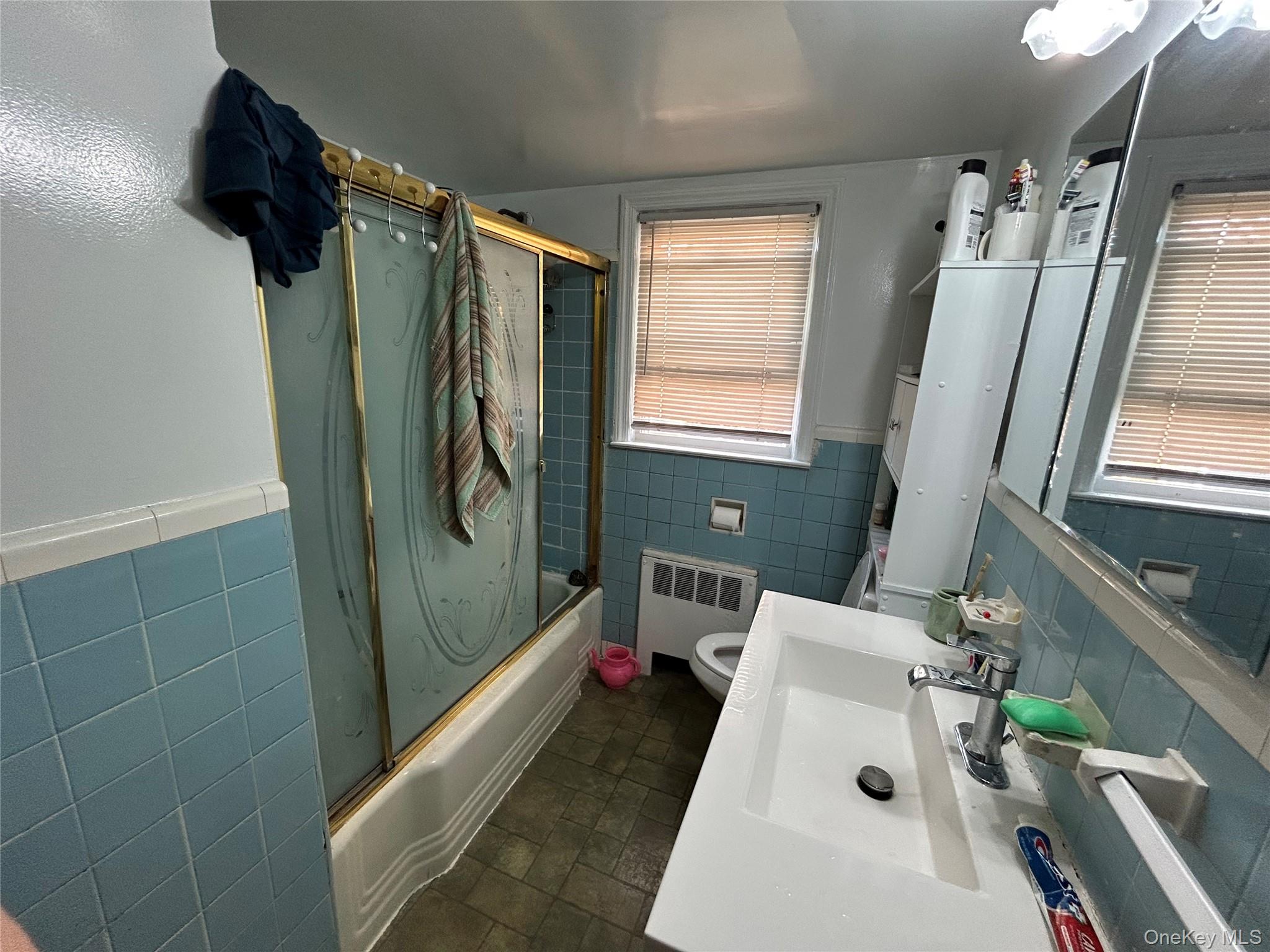 #12 photo, 85 W Fairview Avenue, Valley Stream , NY 11580