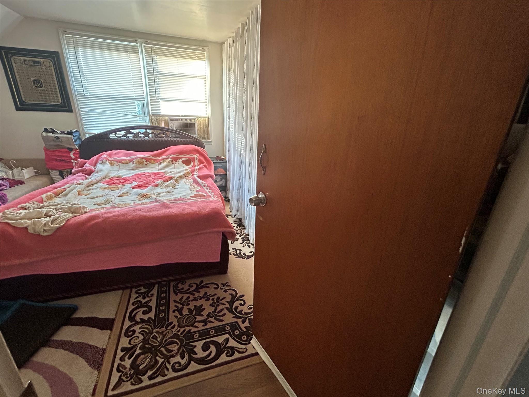 #18 photo, 85 W Fairview Avenue, Valley Stream , NY 11580