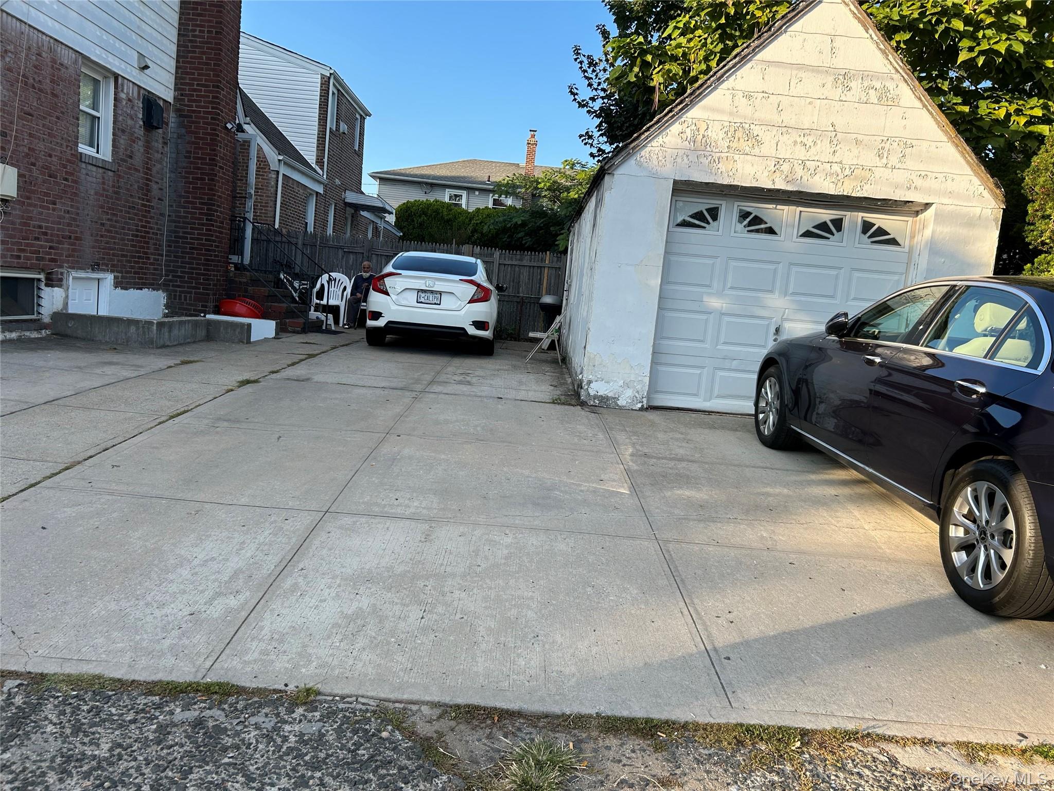 #3 photo, 85 W Fairview Avenue, Valley Stream , NY 11580