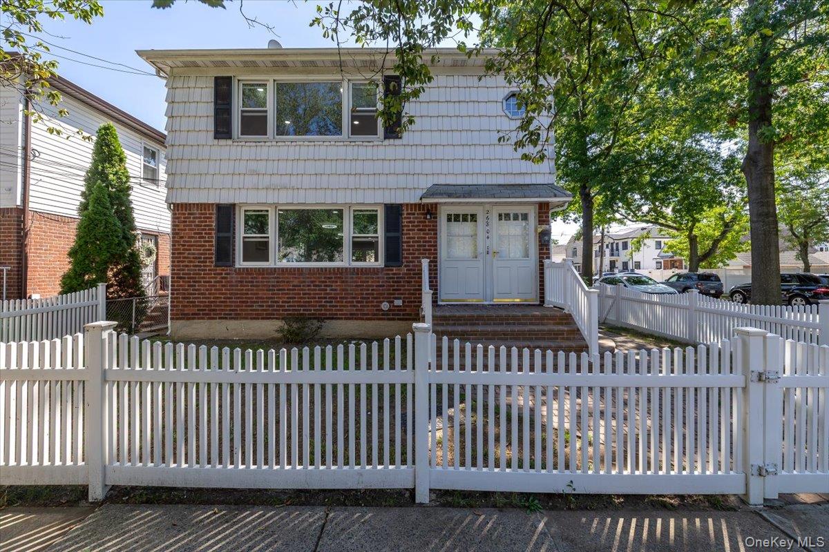 #17 photo, 26804 83rd Avenue, New Hyde Park , NY 11040