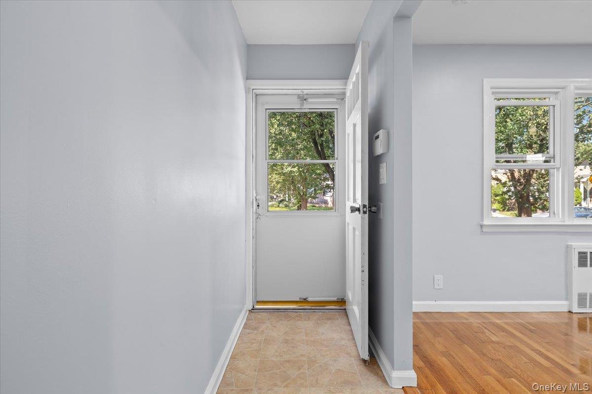 #2 photo, 26804 83rd Avenue, New Hyde Park , NY 11040