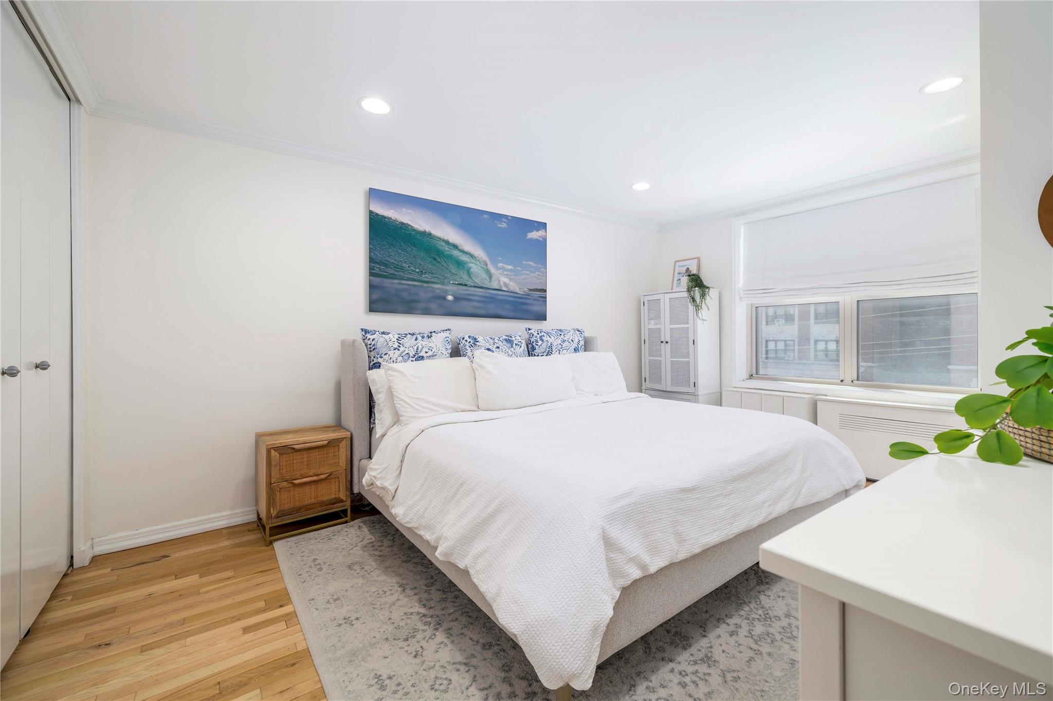 #11 photo, 410 E Broadway, Long Beach , NY 11561