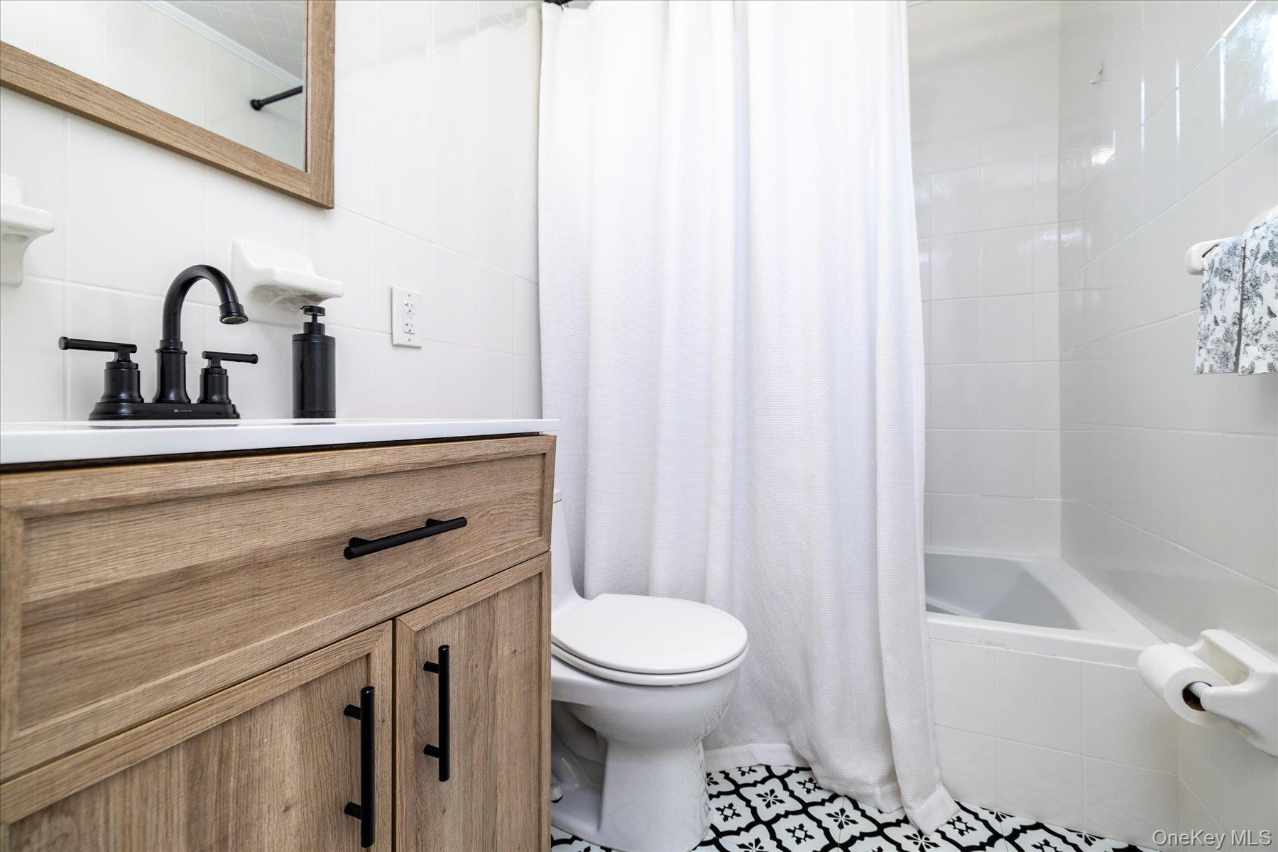 #15 photo, 410 E Broadway, Long Beach , NY 11561