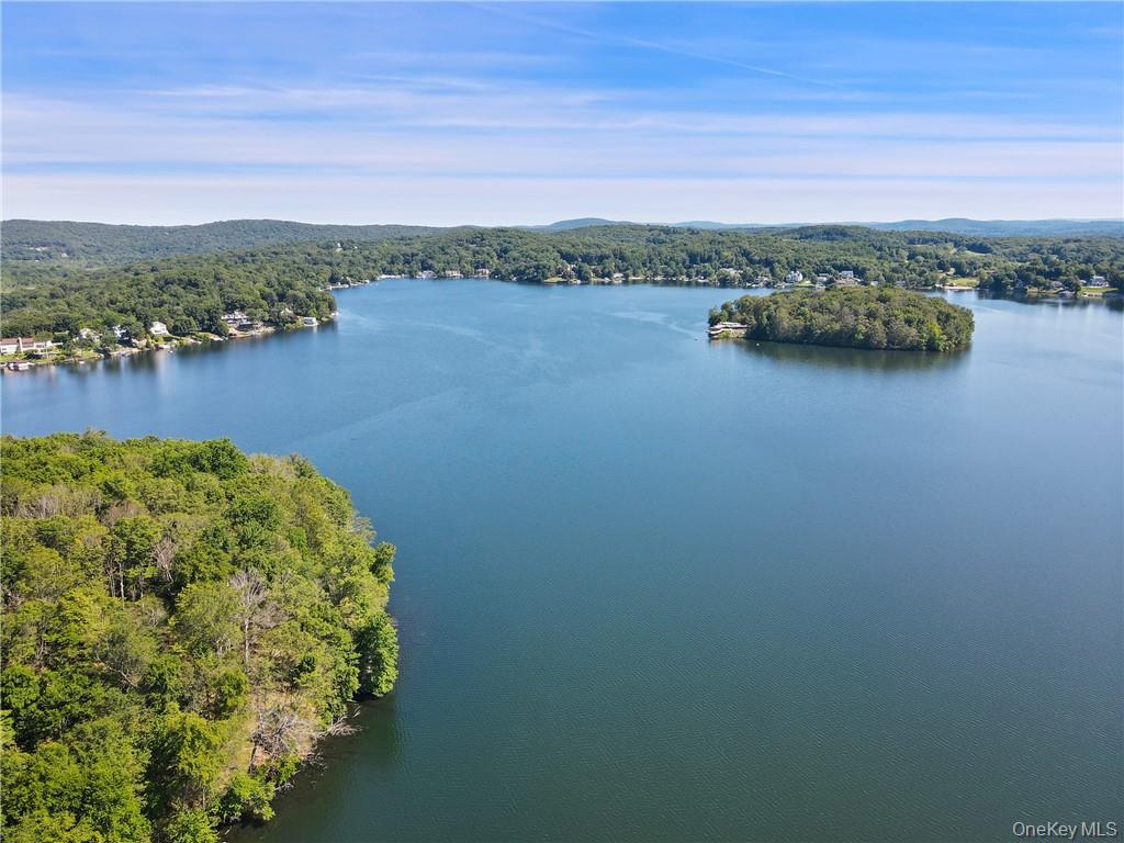 #6 photo, 870 S Lake Boulevard, Mahopac , NY 10541