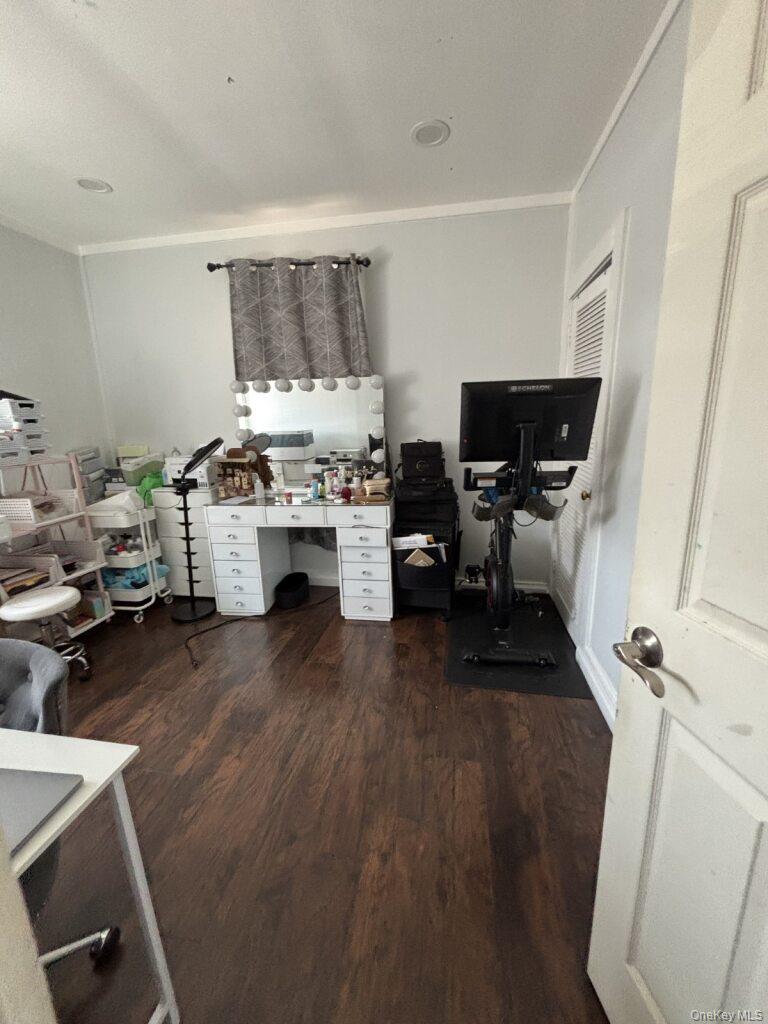 #13 photo, 920 Nepperhan Avenue, Yonkers , NY 10703