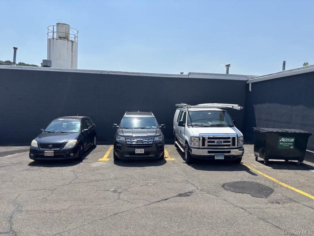 #3 photo, 920 Nepperhan Avenue, Yonkers , NY 10703