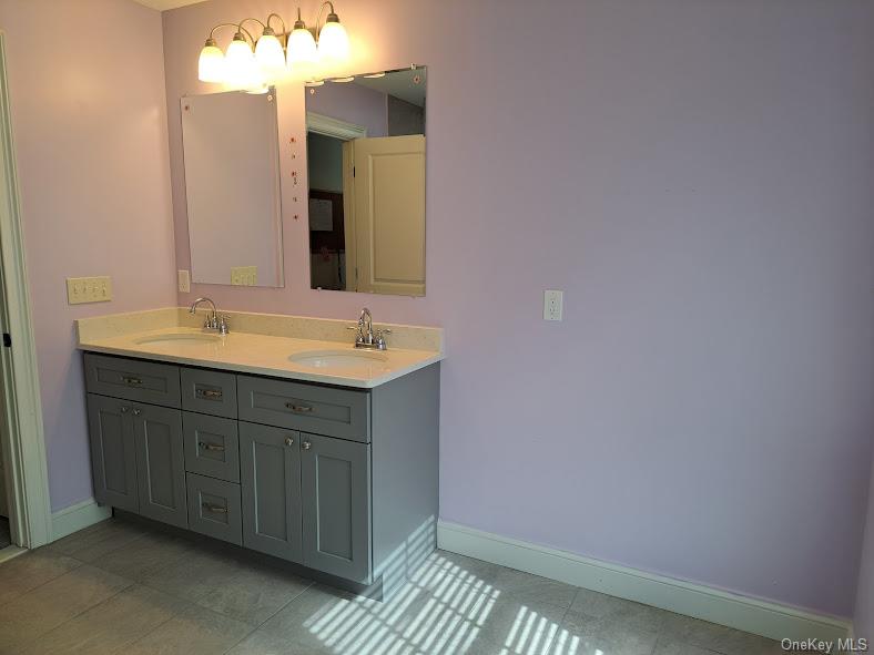 #10 photo, 807 Fairway Court, New Windsor , NY 12553