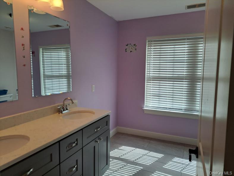 #9 photo, 807 Fairway Court, New Windsor , NY 12553