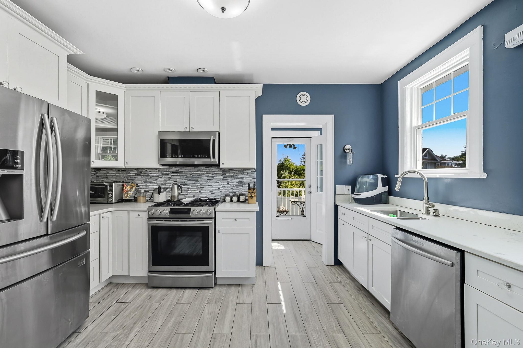 #15 photo, 126 N Broadway, White Plains , NY 10603