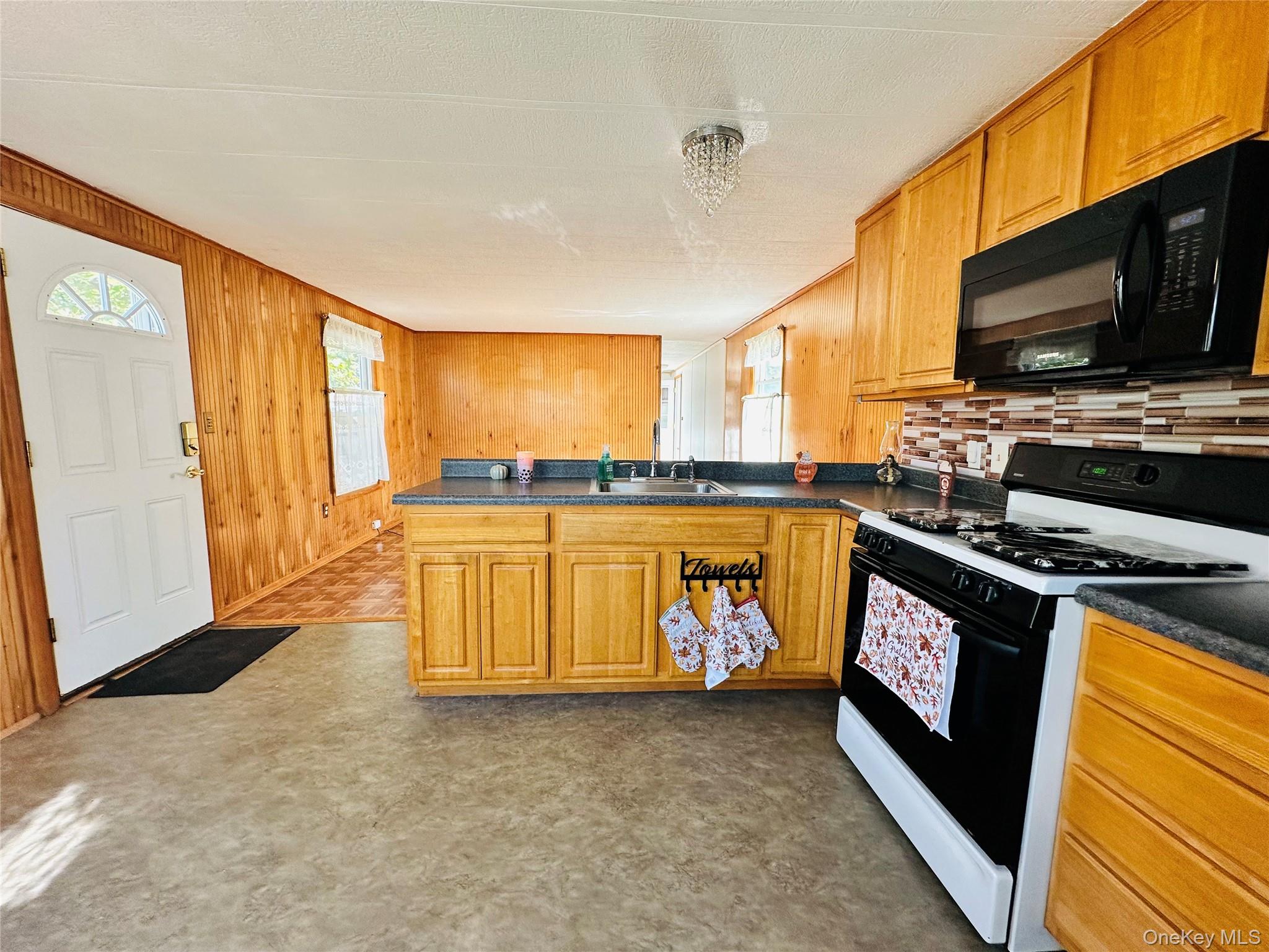 #2 photo, 621 Sheafe Rd 15, Poughkeepsie , NY 12603