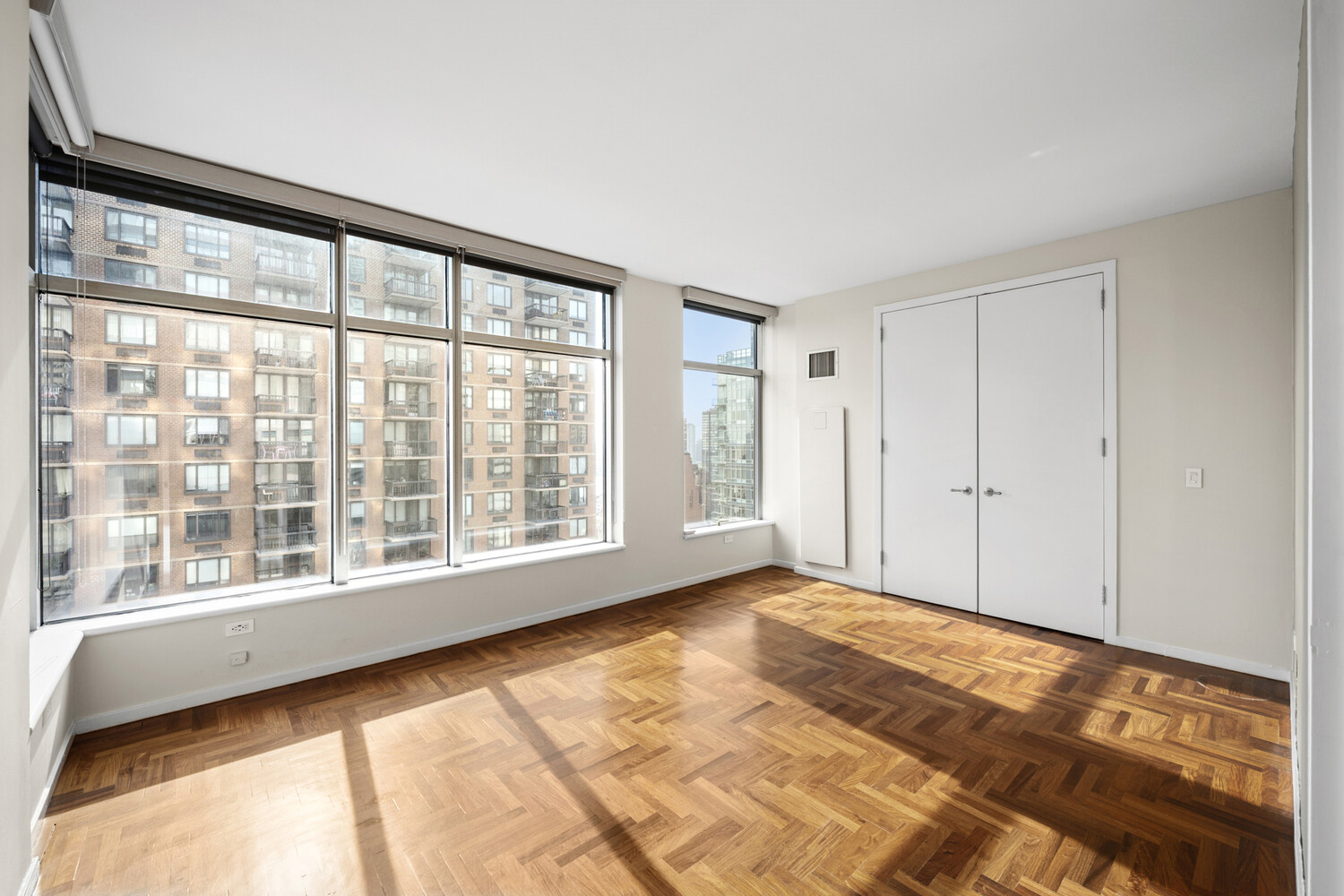 #7 photo, 250 E 54TH Street, Sutton Place , NY 10022