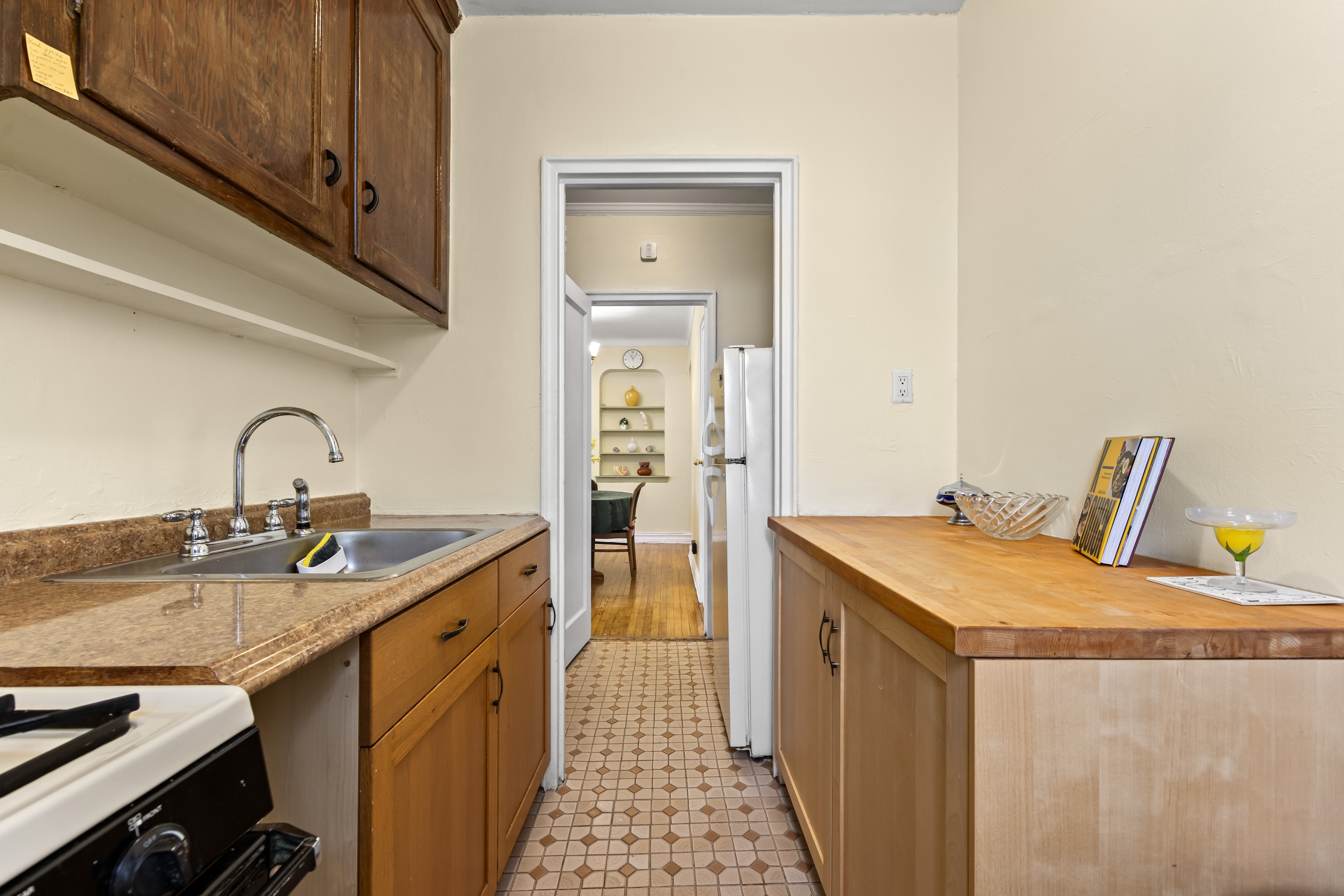 #12 photo, 35-35 75th Street, クイーンズ区 Jackson Heights , NY 11372