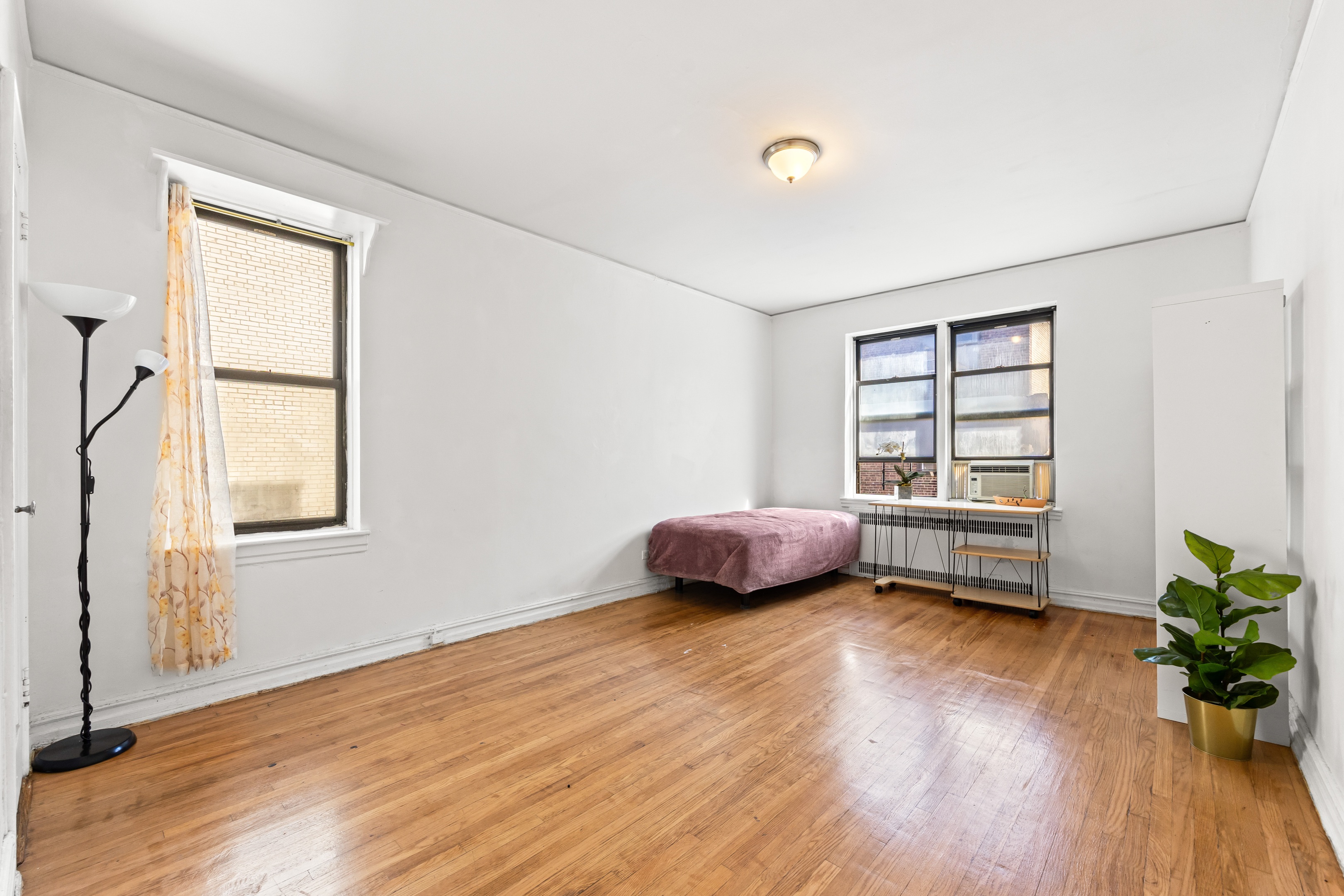 #16 photo, 35-35 75th Street, クイーンズ区 Jackson Heights , NY 11372