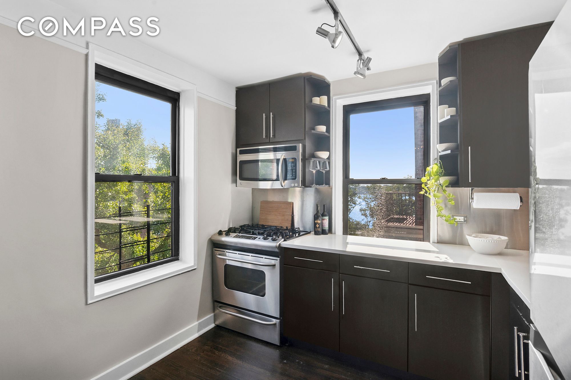 #5 photo, 9511 Shore Road, Bay Ridge , NY 11209