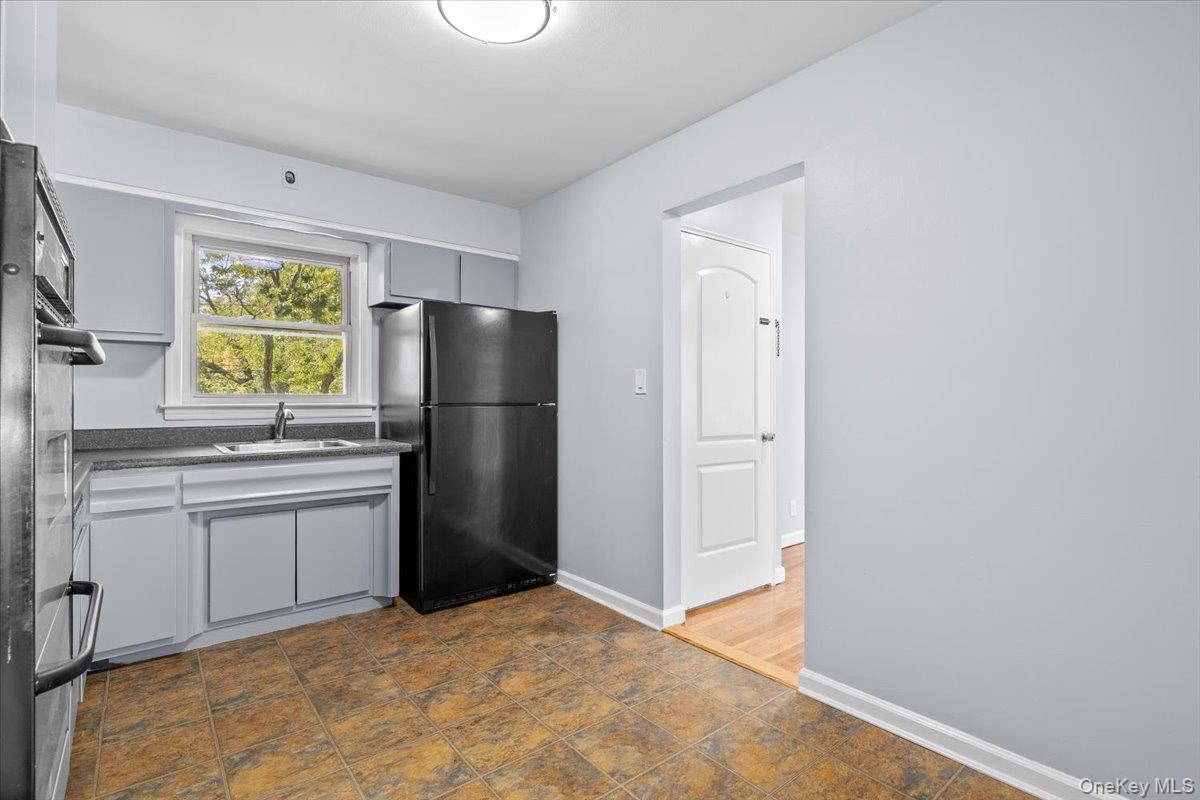 #6 photo, 26804 83rd Avenue, Floral Park , NY 11040