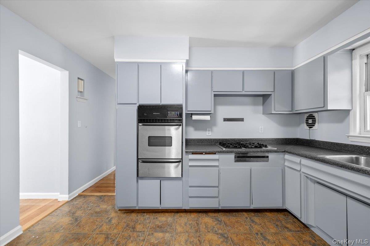 #7 photo, 26804 83rd Avenue, Floral Park , NY 11040