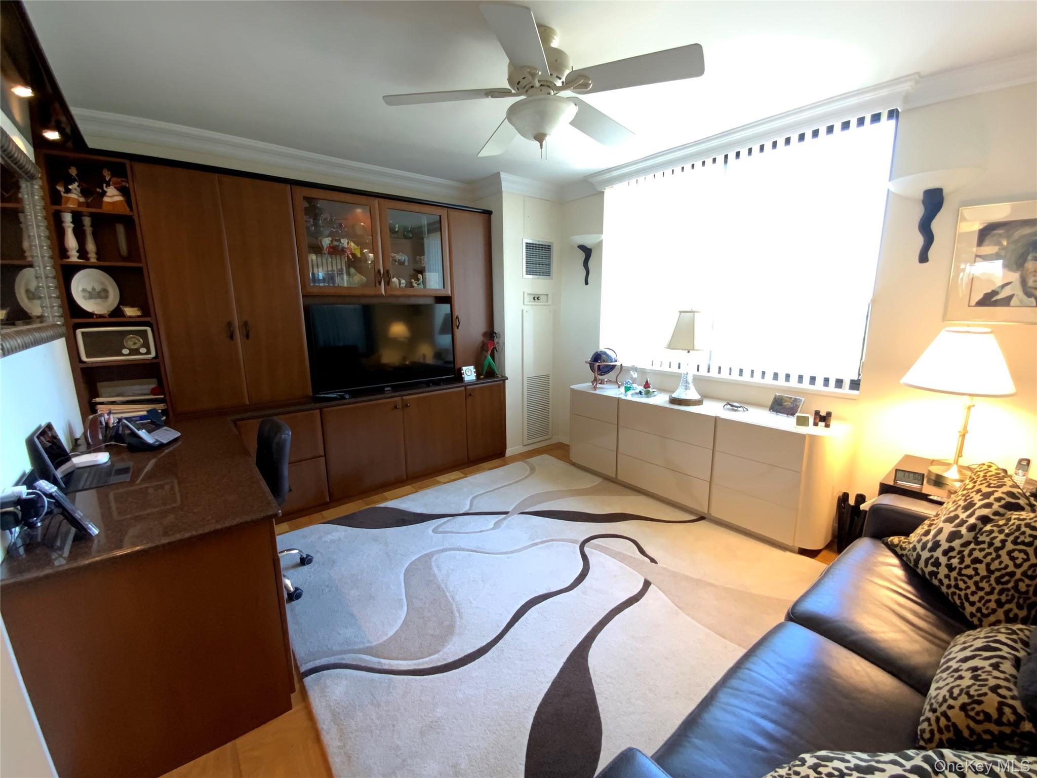 #12 photo, 26910 Grand Central Parkway, クイーンズ区 Floral Park , NY 11005