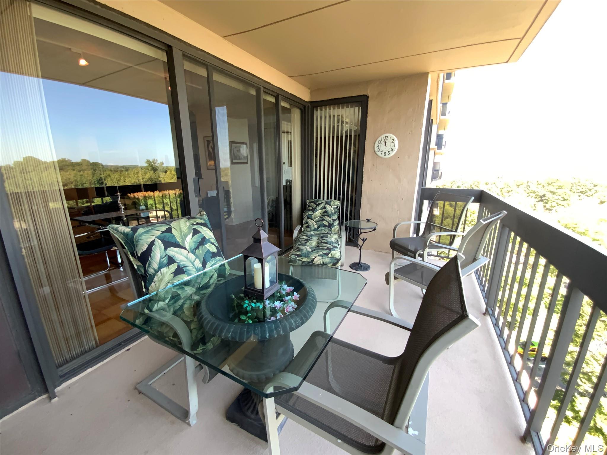 #14 photo, 26910 Grand Central Parkway, クイーンズ区 Floral Park , NY 11005