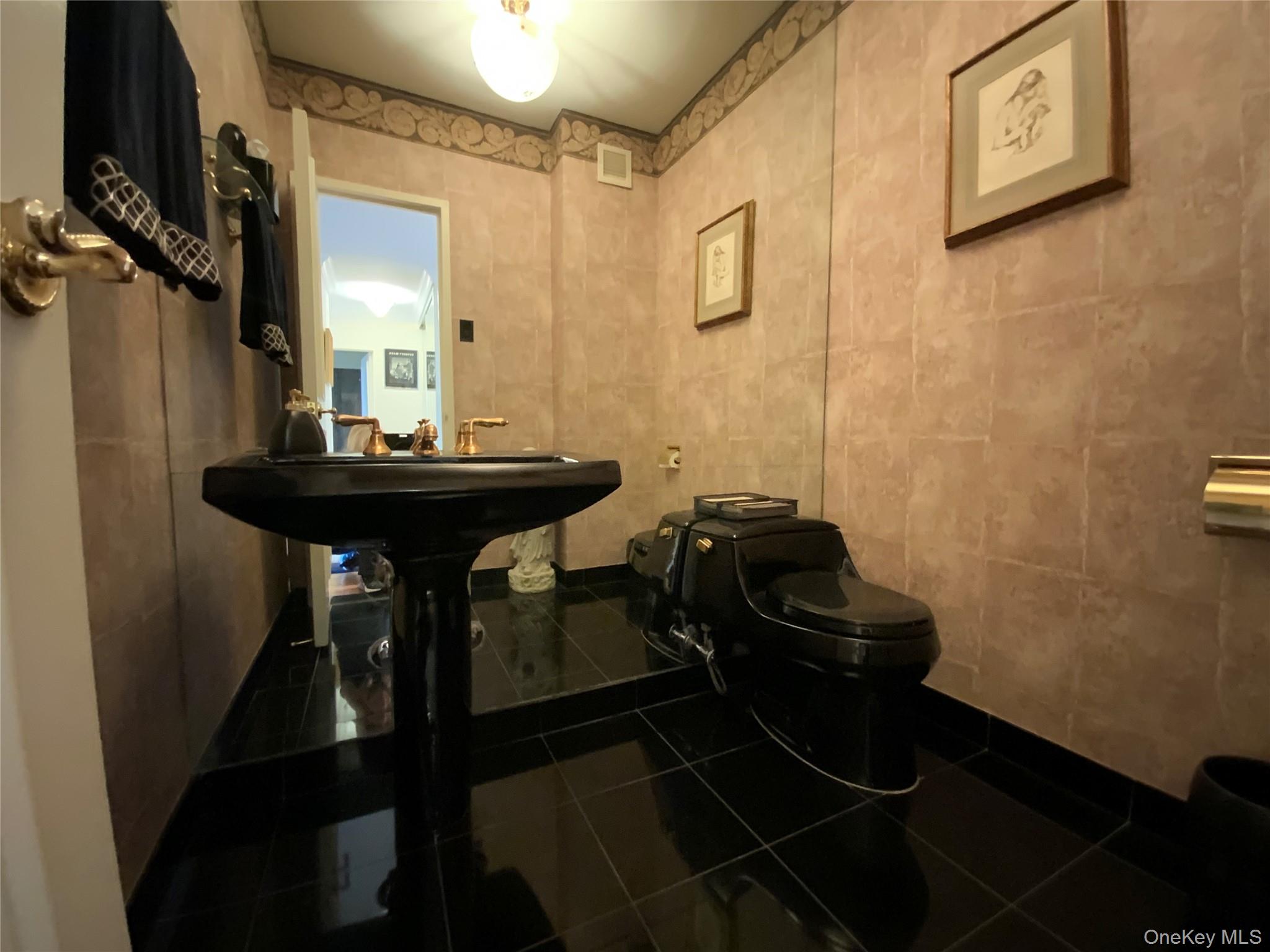 #17 photo, 26910 Grand Central Parkway, クイーンズ区 Floral Park , NY 11005