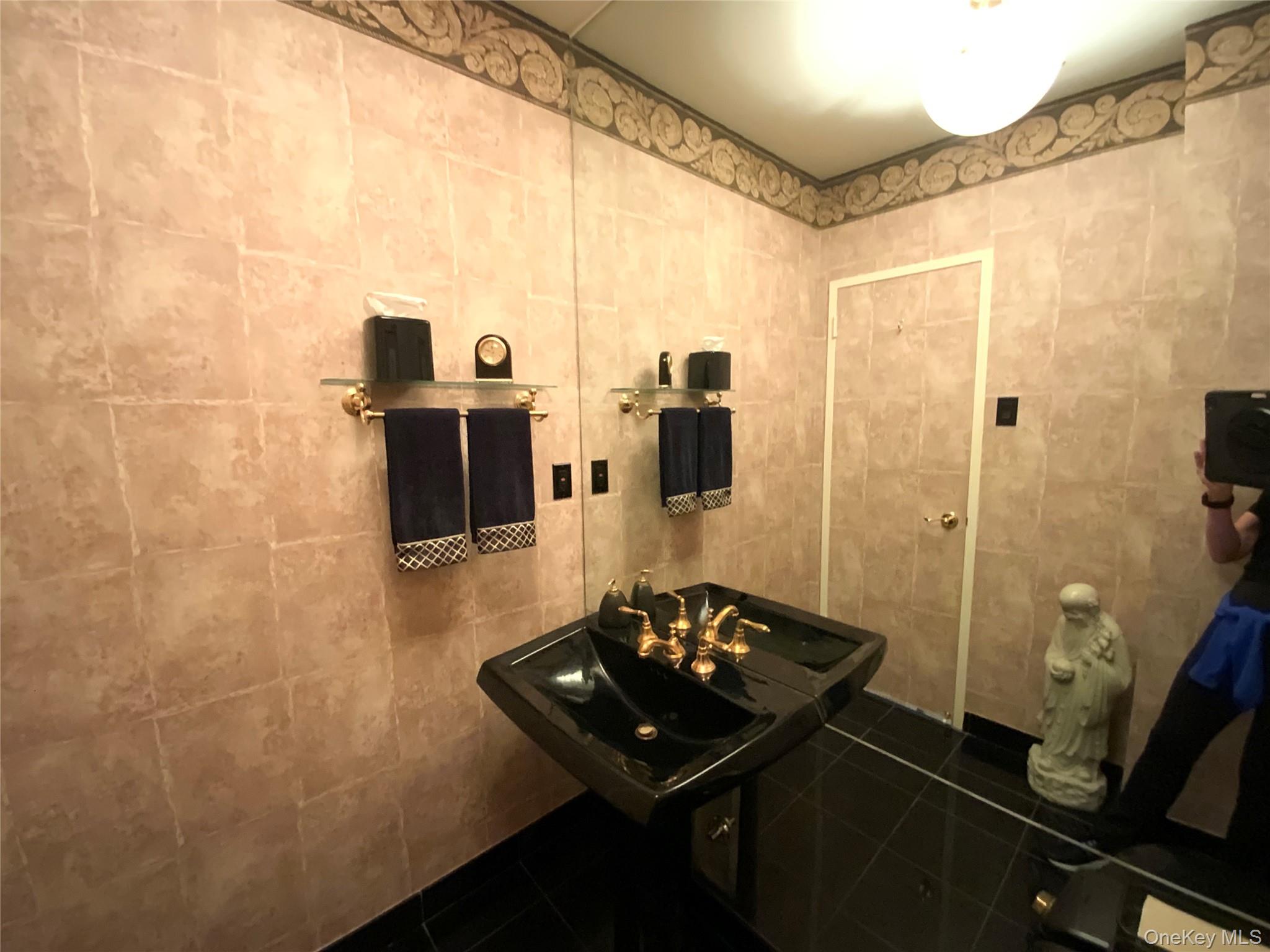 #18 photo, 26910 Grand Central Parkway, クイーンズ区 Floral Park , NY 11005