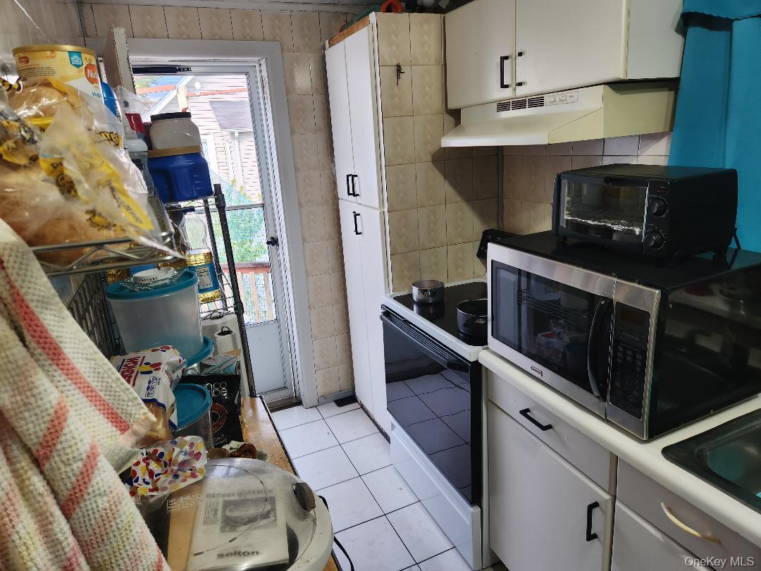 #6 photo, 10 Sheridan Place, Roosevelt , NY 11575