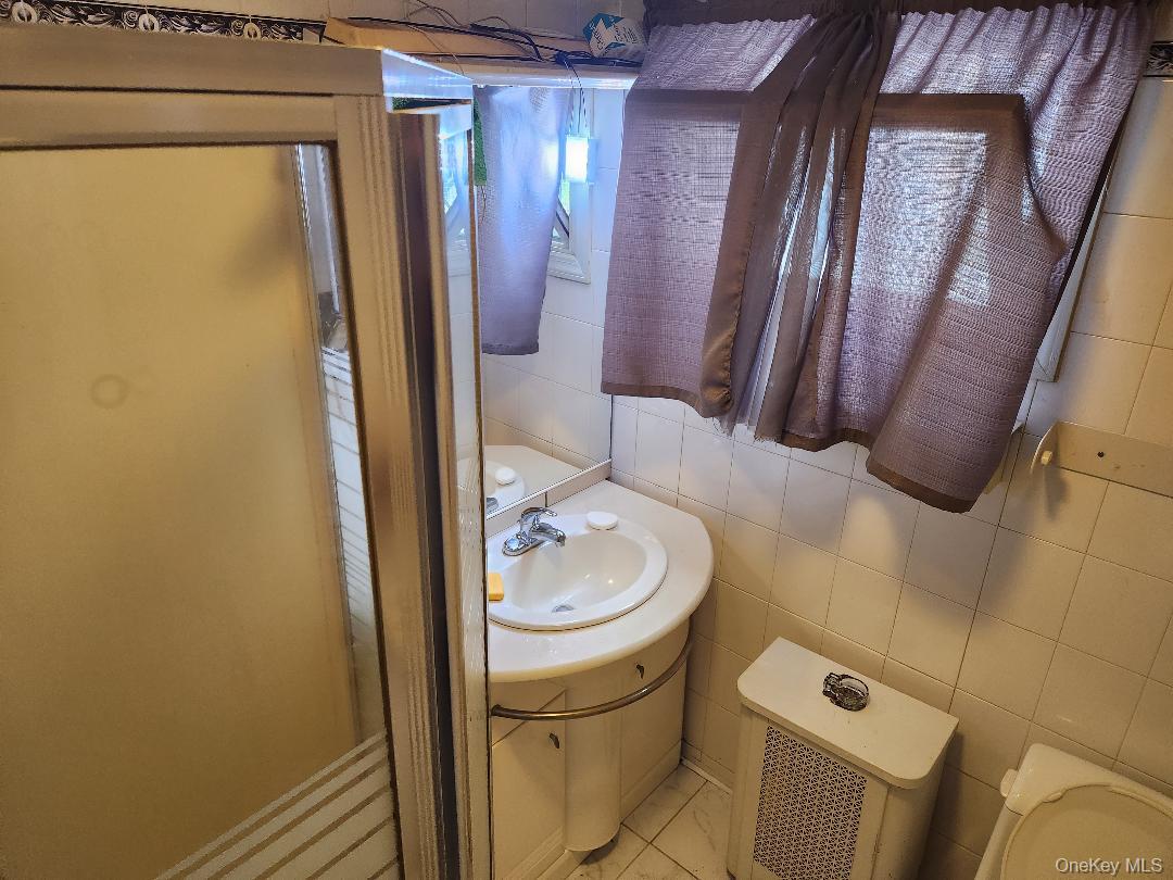 #7 photo, 10 Sheridan Place, Roosevelt , NY 11575