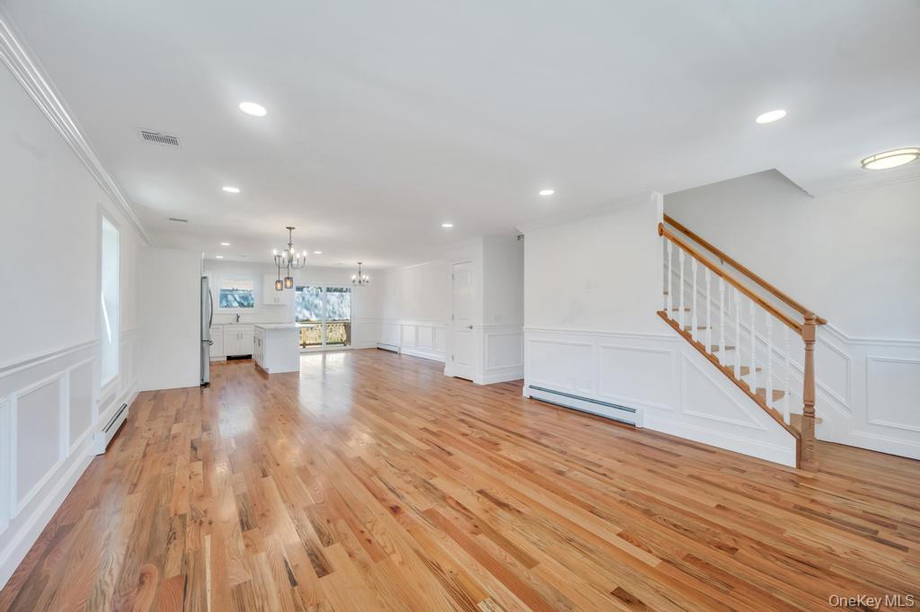 #6 photo, 33 Rosemont Avenue, Farmingville , NY 11738