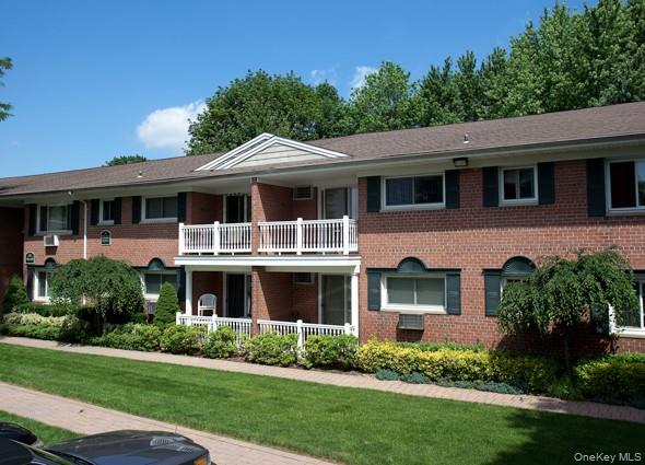 #1 photo, 675 Conklin Street, Farmingdale , NY 11735