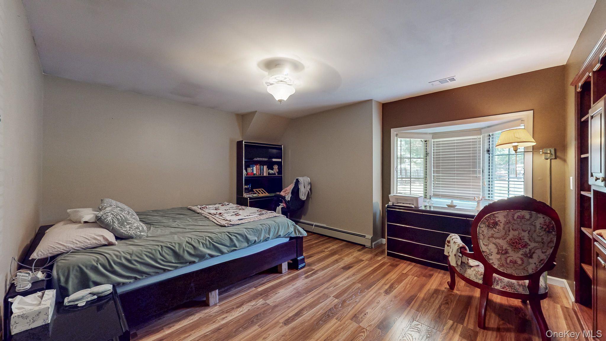 #17 photo, 14 Lincoln Terrace, Middletown , NY 10940