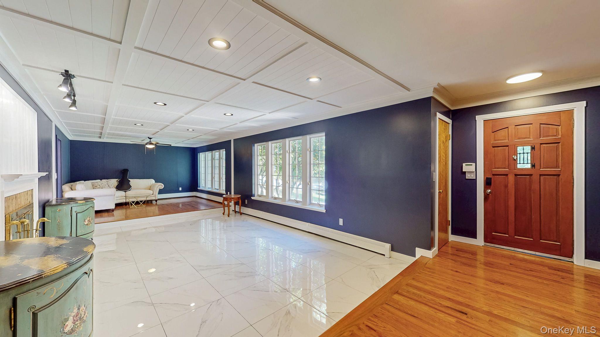 #8 photo, 14 Lincoln Terrace, Middletown , NY 10940