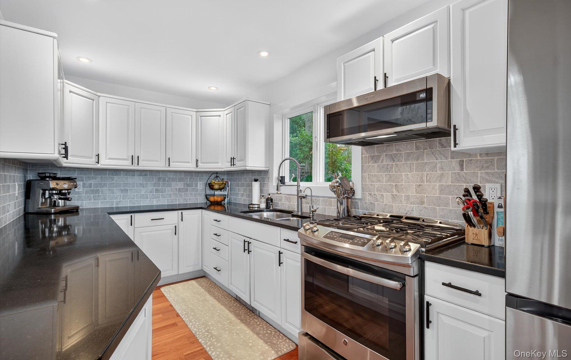 #15 photo, 602 McKinley Terrace, Centerport , NY 11721