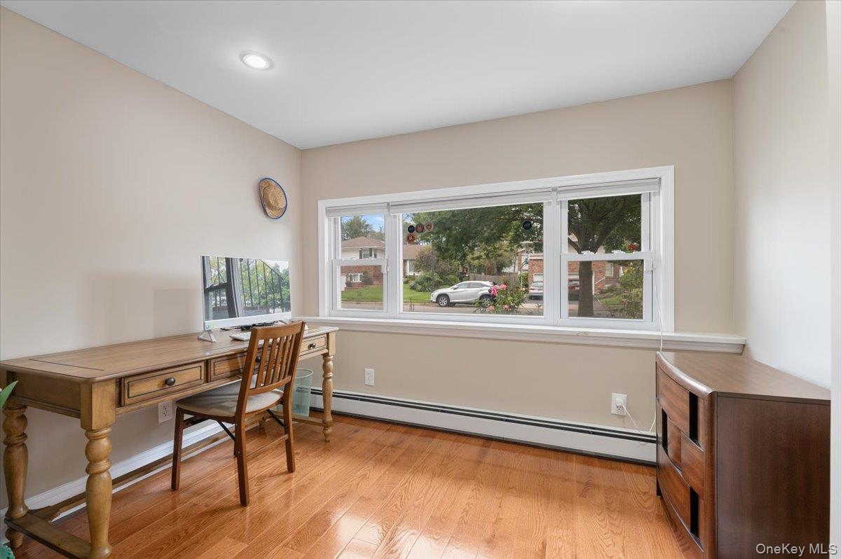 #20 photo, 21 Mellow Lane, Jericho , NY 11753