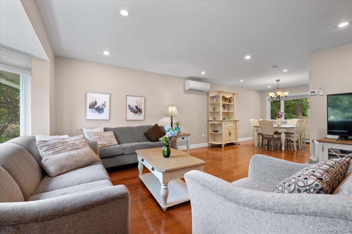 #6 photo, 21 Mellow Lane, Jericho , NY 11753