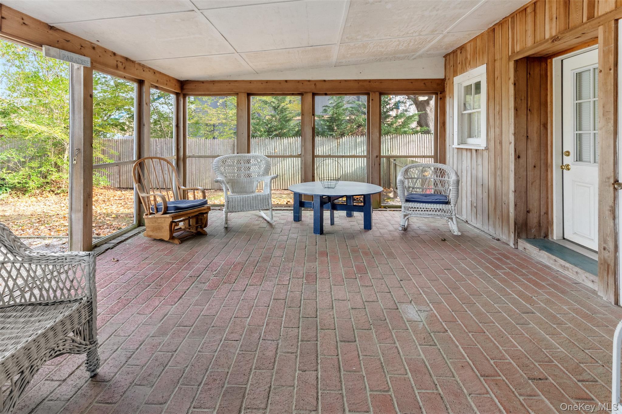 #13 photo, 197 W Prospect Street, サフォーク郡 Southampton , NY 11968