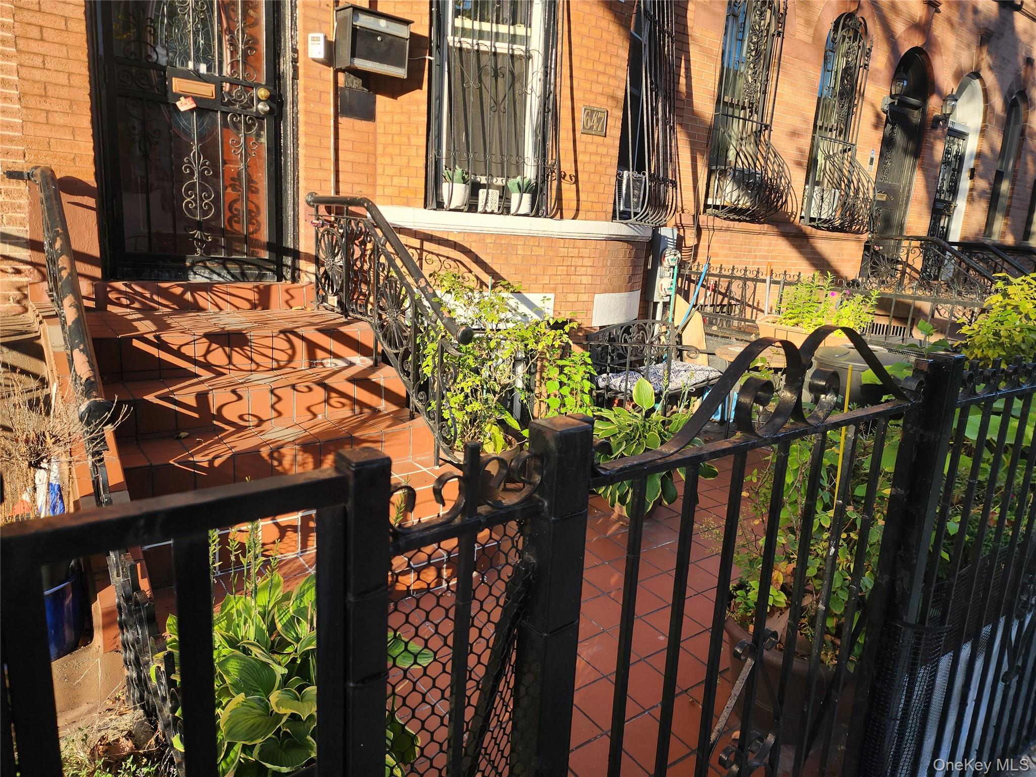 #3 photo, 647 Saint Johns Place, ブルックリン区 Brooklyn , NY 11216