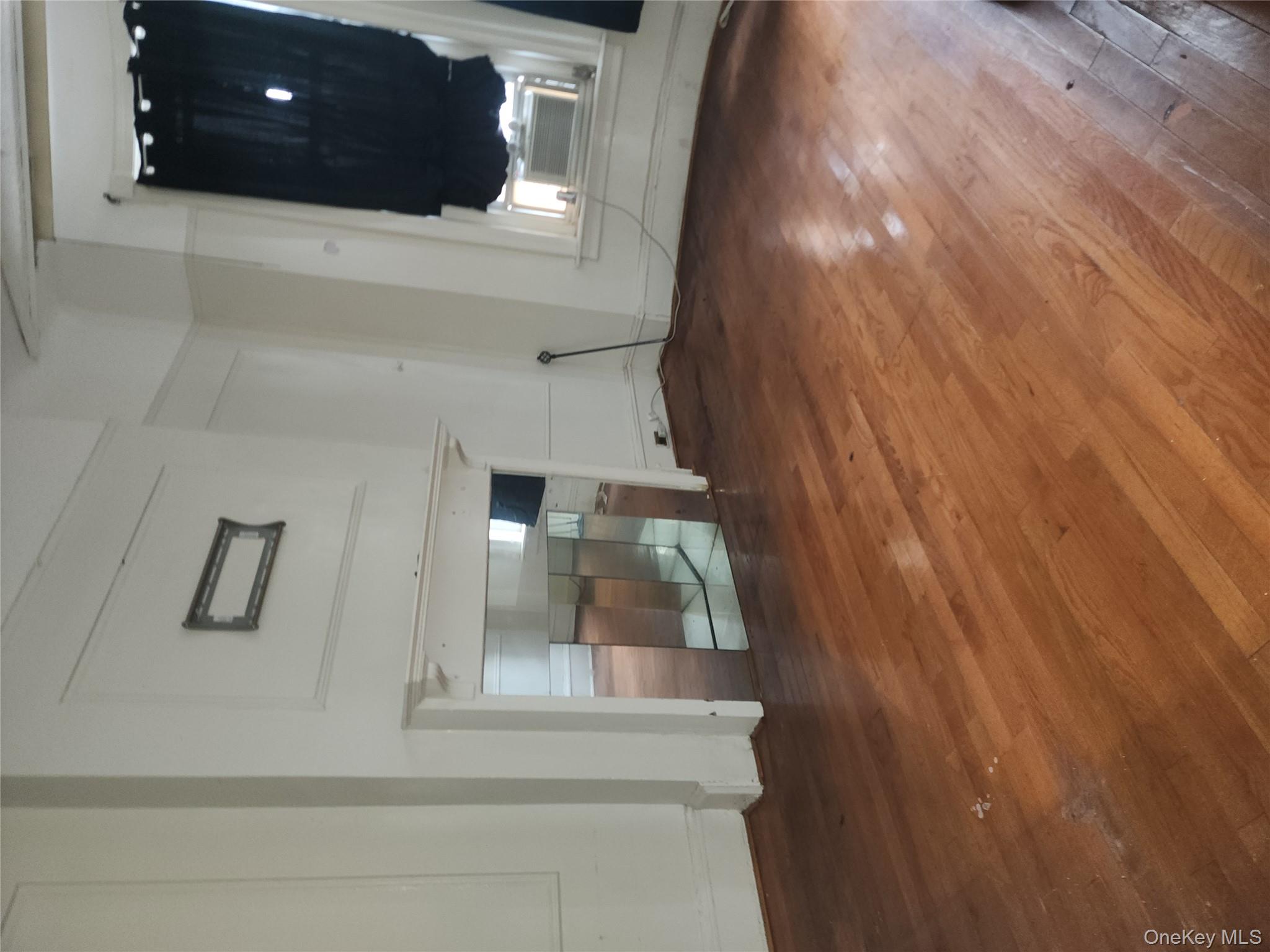 #4 photo, 647 Saint Johns Place, ブルックリン区 Brooklyn , NY 11216