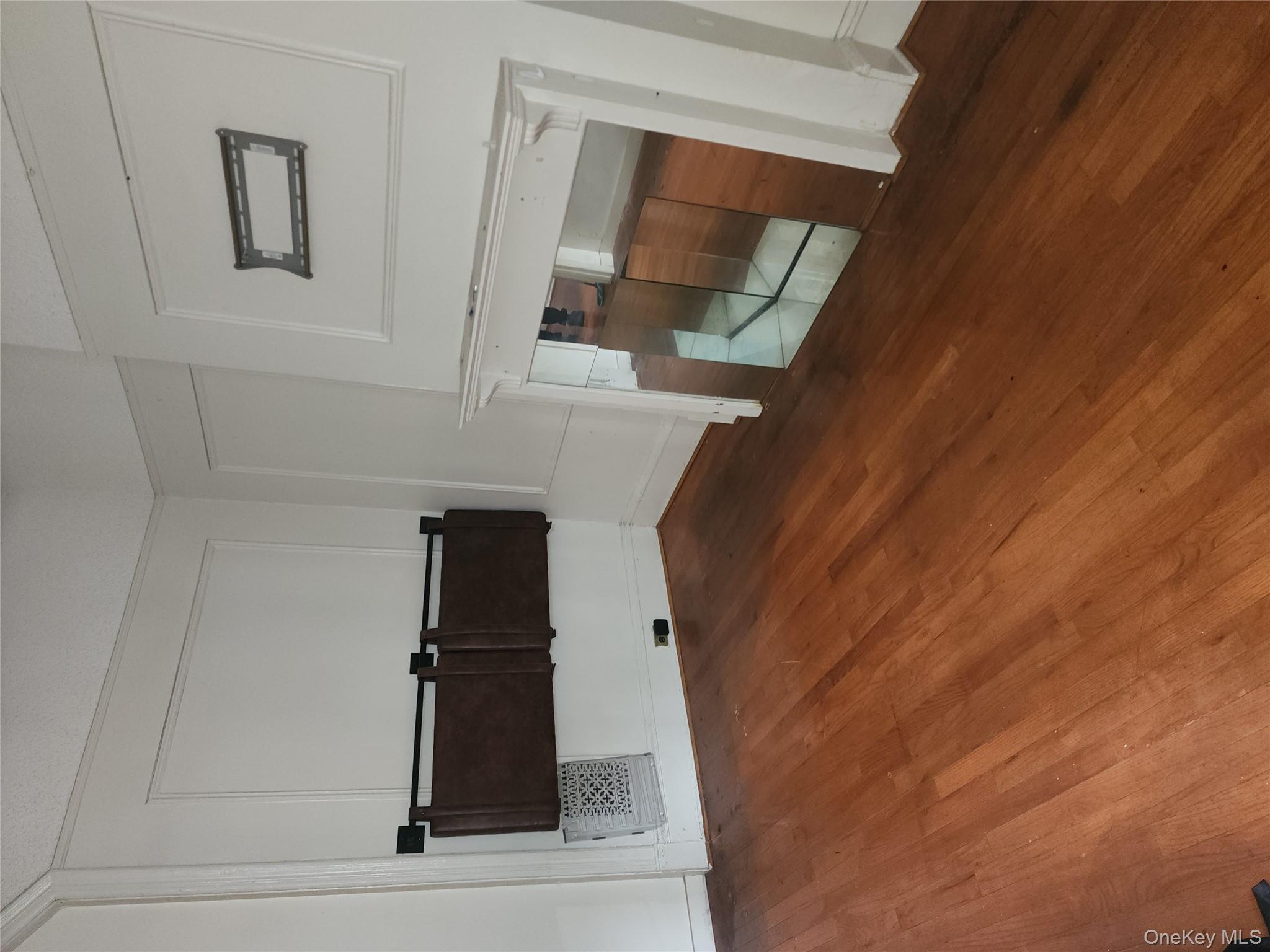 #5 photo, 647 Saint Johns Place, ブルックリン区 Brooklyn , NY 11216