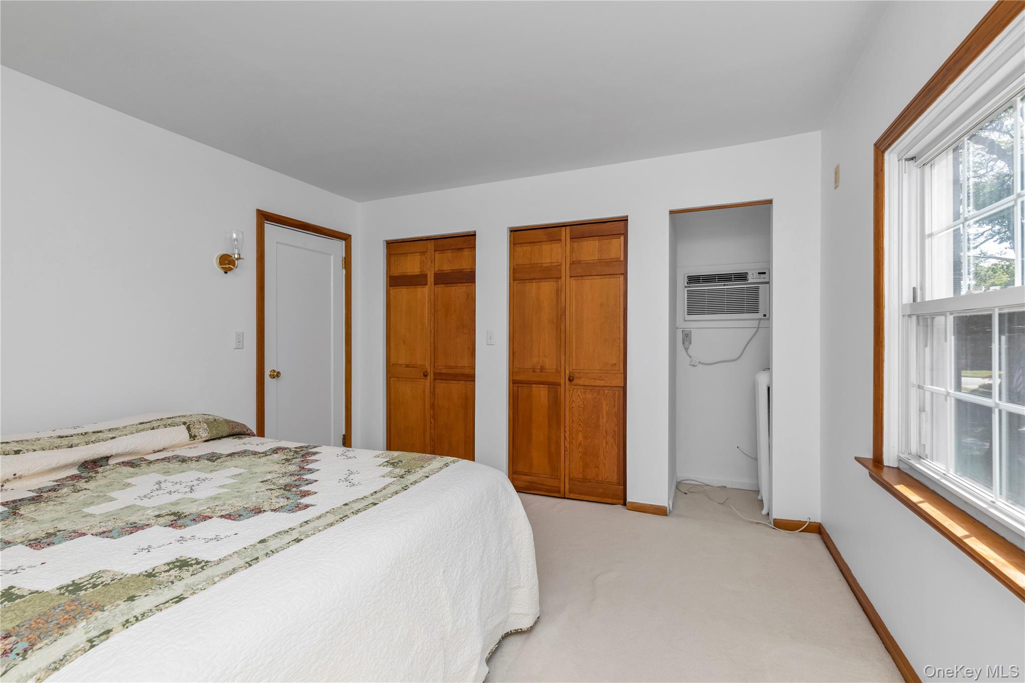 #14 photo, 31 Chester Avenue, Stewart Manor , NY 11530