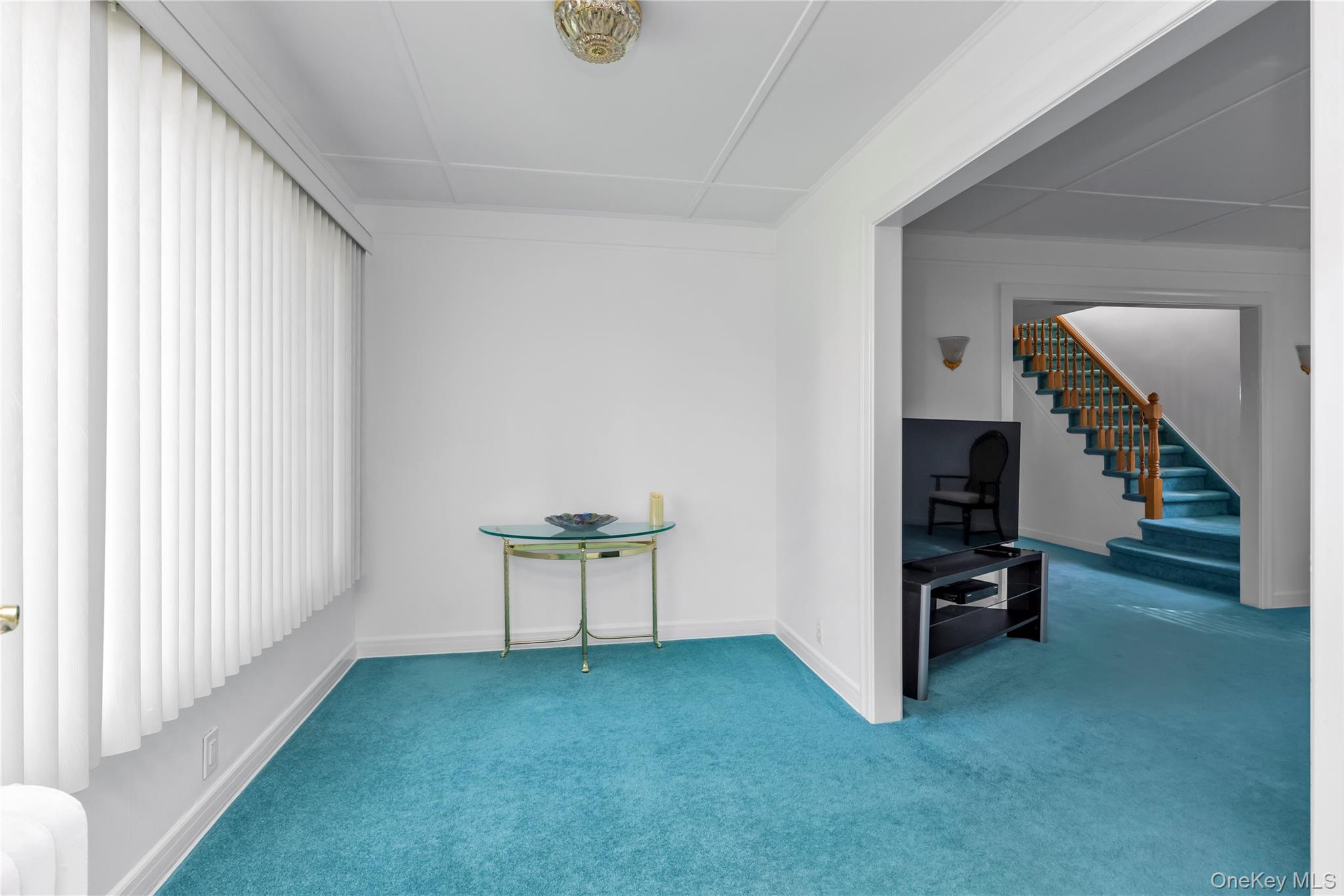 #2 photo, 31 Chester Avenue, Stewart Manor , NY 11530