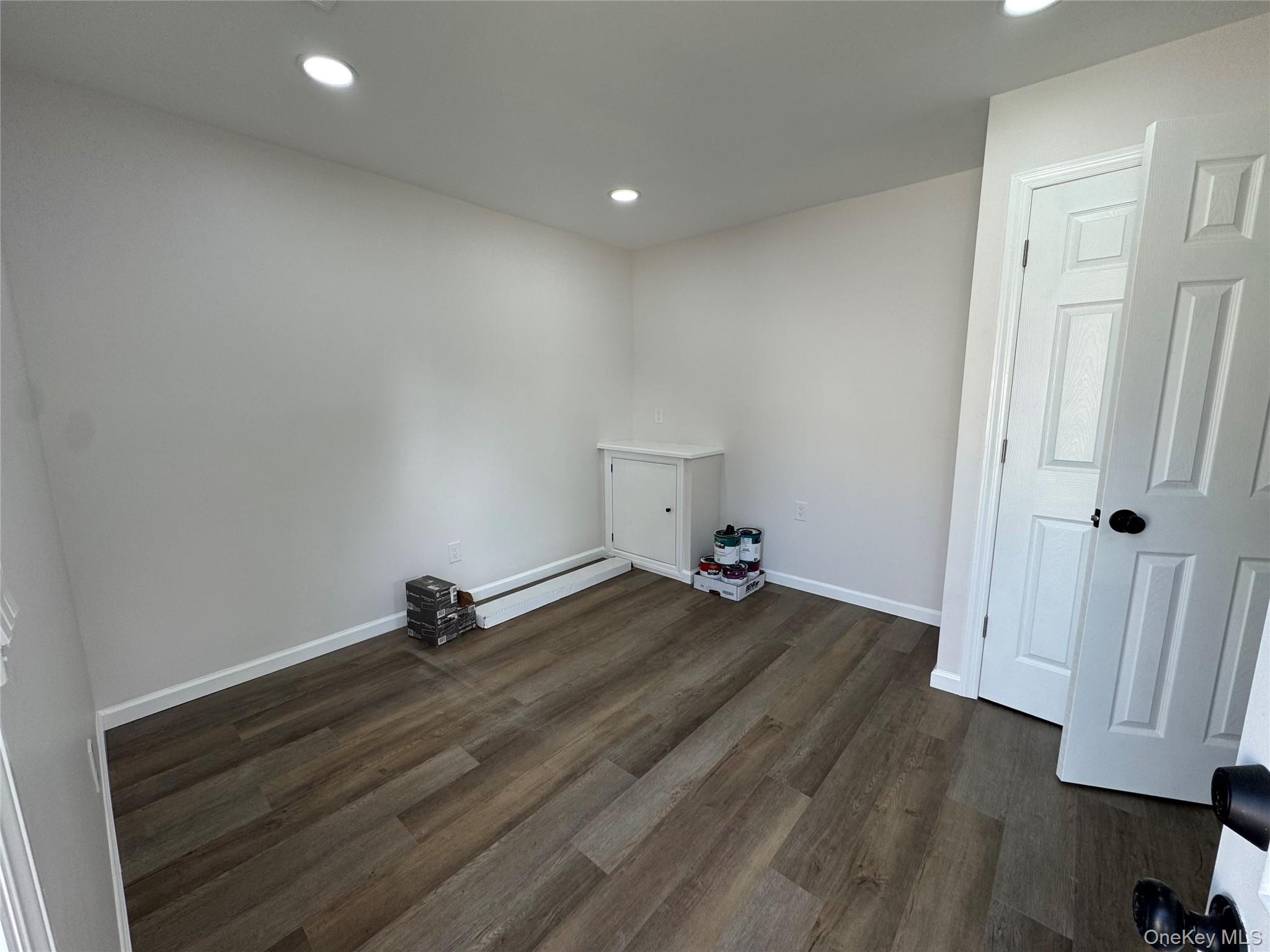 #1 photo, 20 irving Place, 东长岛 艾斯利普 Islip Terrace , NY 11752