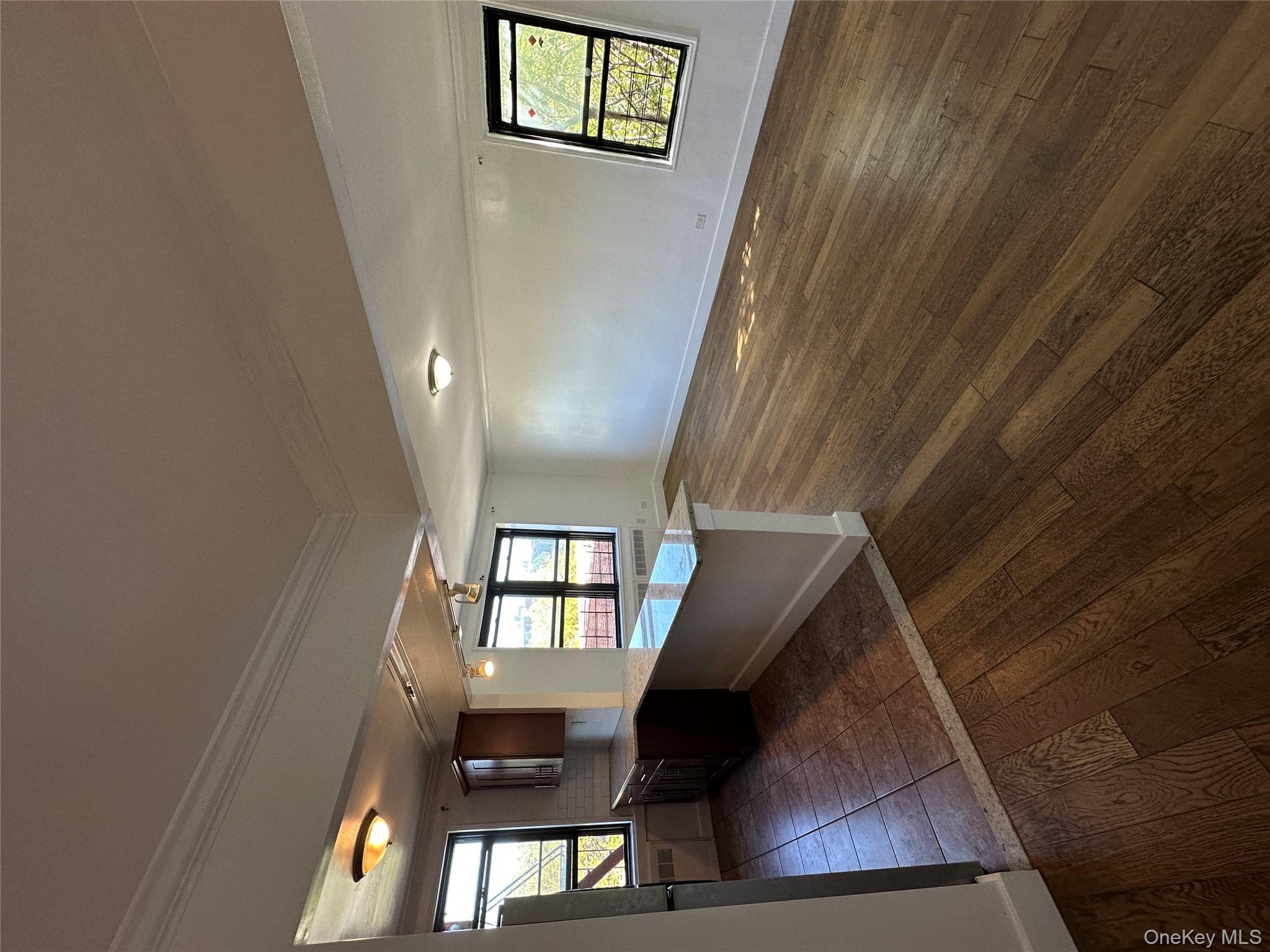 #4 photo, 15040 71st AVE, クイーンズ区 Flushing , NY 11367