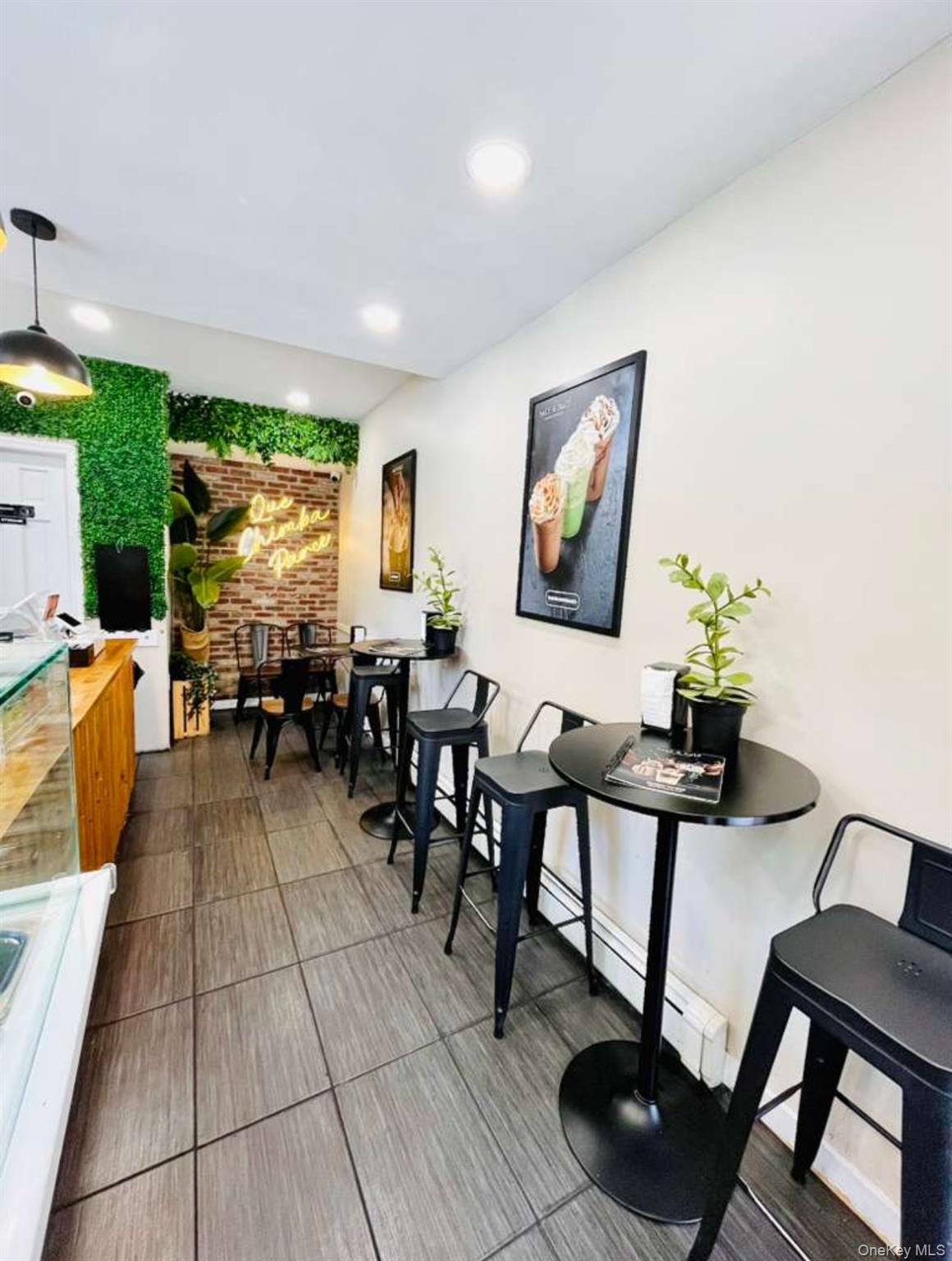 #5 photo, 29-15 Astoria Boulevard, Astoria , NY 11102