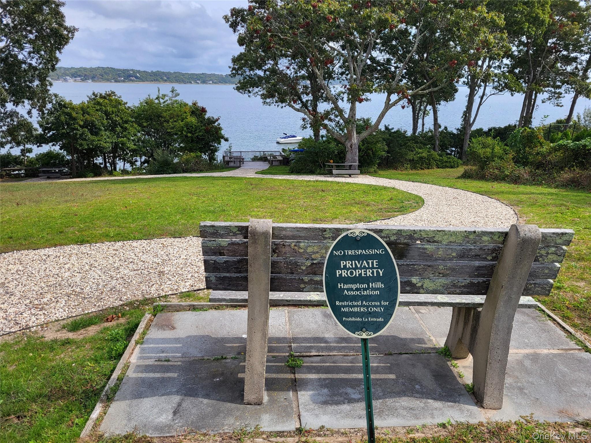 #16 photo, 2 Wilson Drive, サフォーク郡 Hampton Bays , NY 11946