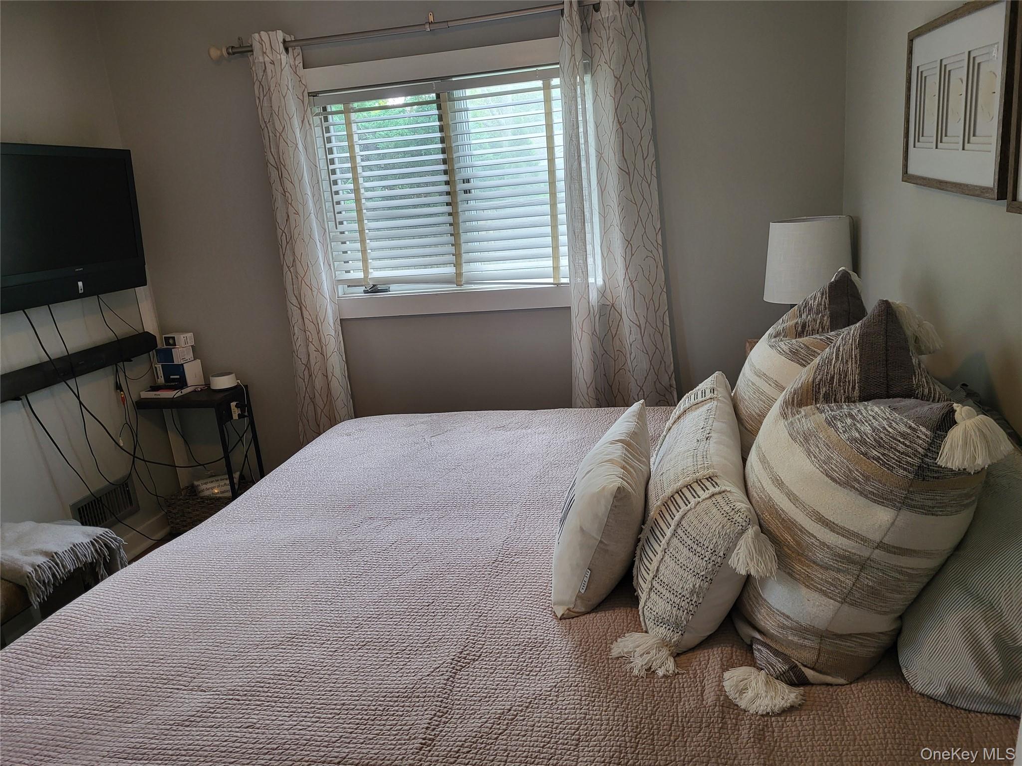 #8 photo, 2 Wilson Drive, サフォーク郡 Hampton Bays , NY 11946