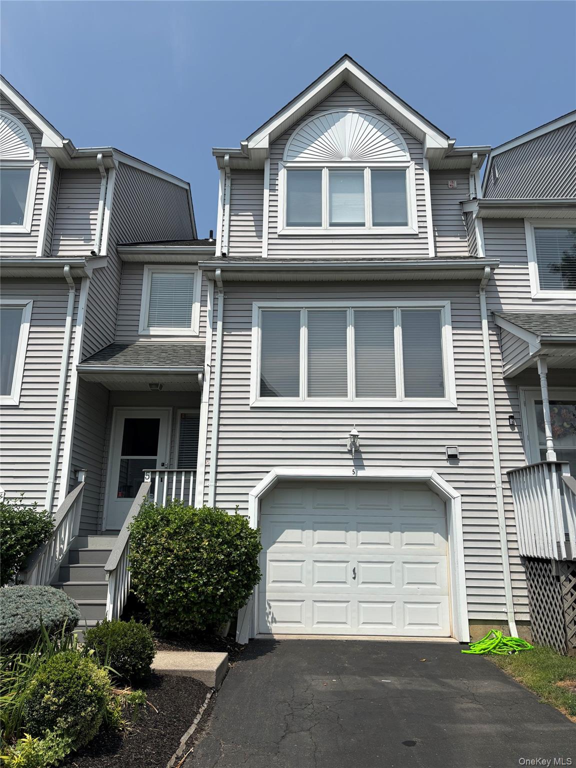 #1 photo, 5 Cygnet Road, Congers , NY 10920