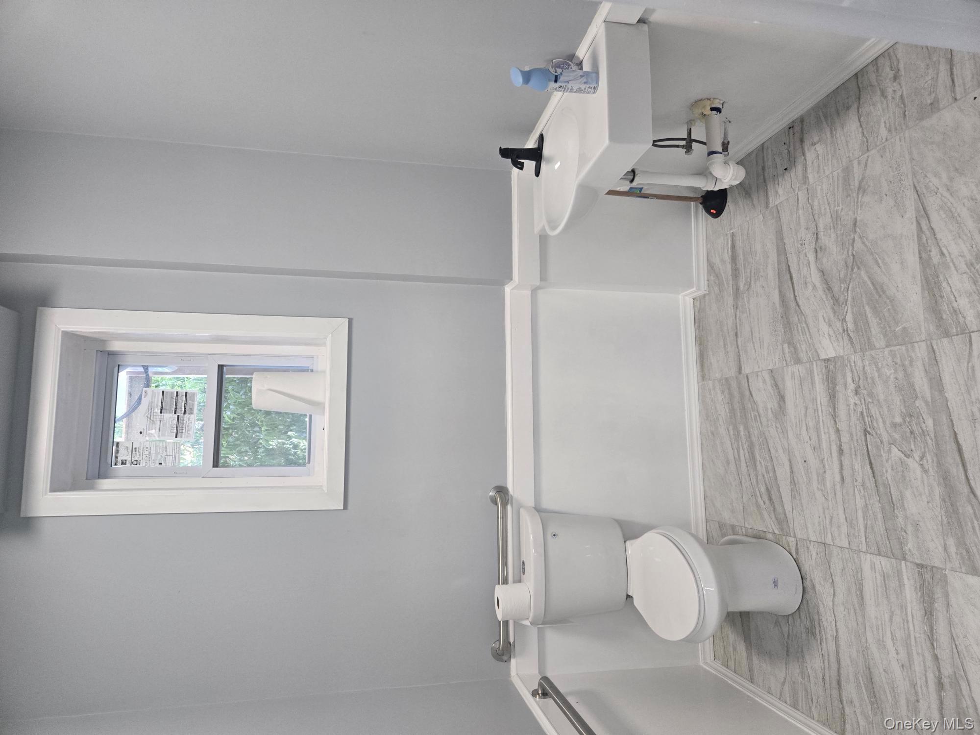 #7 photo, 126 W 1st Street, Mount Vernon , NY 10550