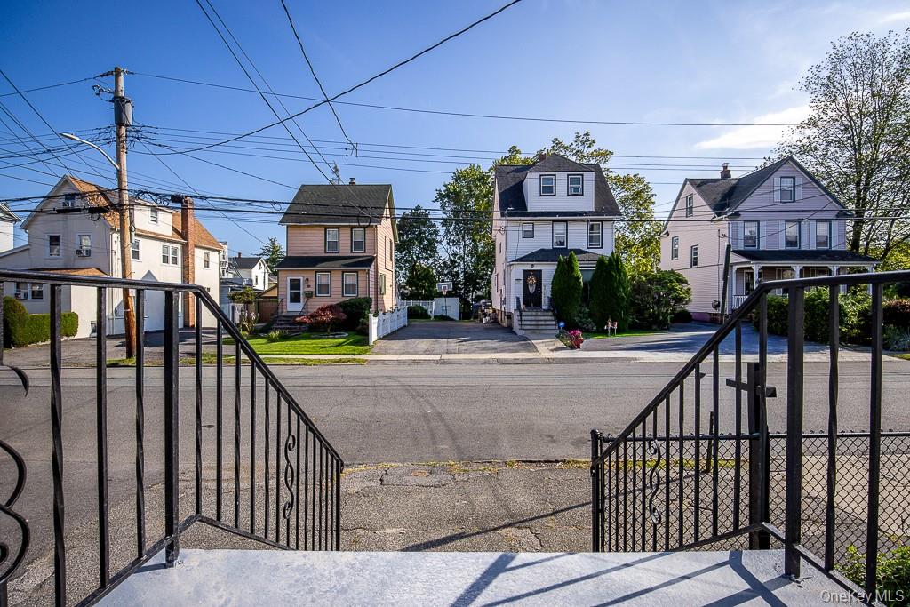 #12 photo, 299 Sickles Avenue, New Rochelle , NY 10801